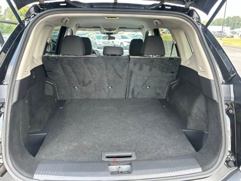 Used 2022 Nissan Rogue SV image 32