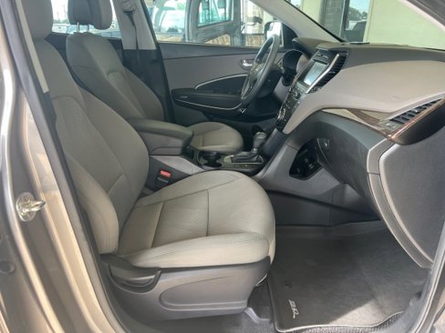 Used 2017 Hyundai Santa Fe Sport w/ 2.4L Value Package 06 image 22