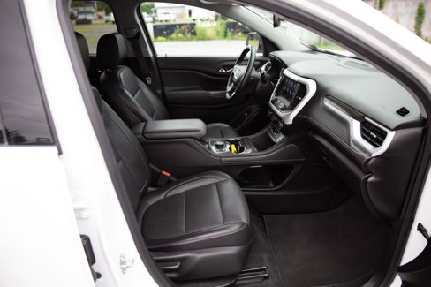 Used 2023 GMC Acadia SLT image 28