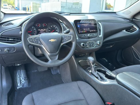 Used 2023 Chevrolet Malibu LT image 16