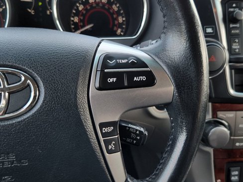 Used 2013 Toyota Highlander Limited image 27