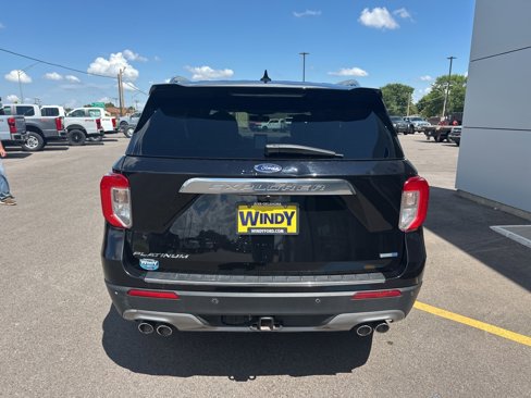 Used 2020 Ford Explorer Platinum w/ Premium Technology Package image 4