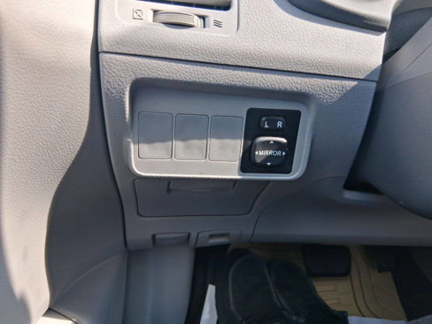 Used 2009 Toyota Corolla LE image 27