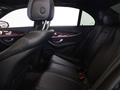 Used 2017 Mercedes-Benz E 300 4MATIC image 11