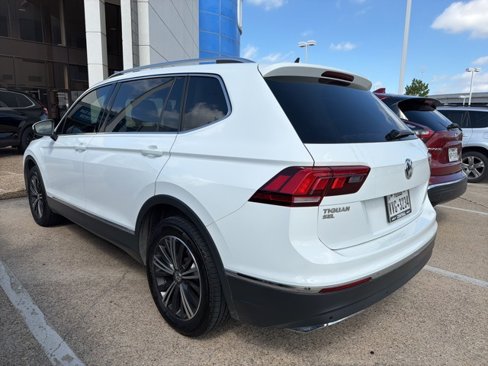 Used 2019 Volkswagen Tiguan SEL image 3