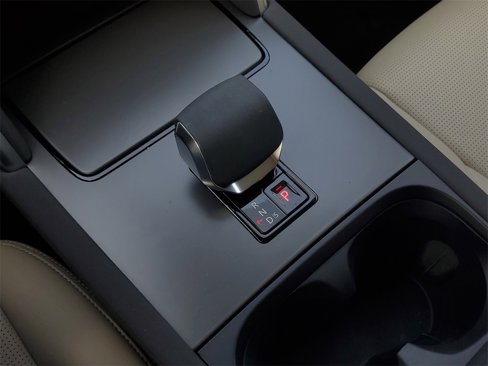 Used 2024 Land Rover Discovery Sport S image 27