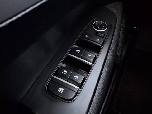 Used 2023 Kia Forte LXS w/ LXS Technology Package image 10