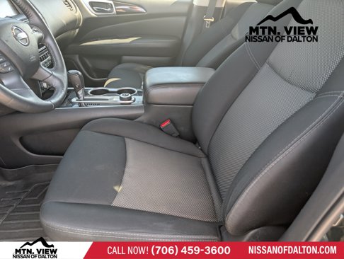 Used 2018 Nissan Pathfinder SV image 13