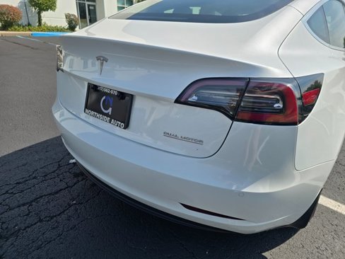 Used 2020 Tesla Model 3 Performance image 8