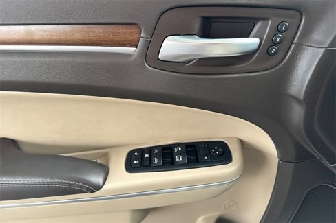 Used 2013 Chrysler 300 C Luxury Series w/ Beats Audio Group image 15