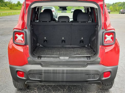Used 2023 Jeep Renegade Latitude image 8