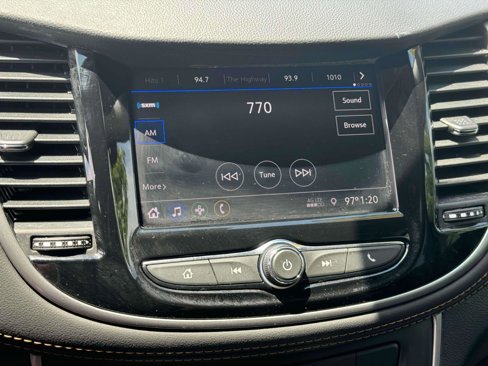 Used 2022 Chevrolet Trax LT w/ LT Convenience Package image 26