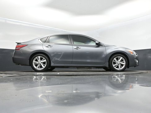 Used 2015 Nissan Altima 2.5 SV w/ Convenience Package image 44