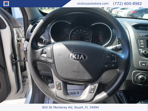 Used 2014 Kia Sorento LX image 11
