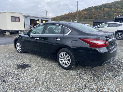 Used 2018 Nissan Altima 2.5 S w/ S Convenience Package image 4