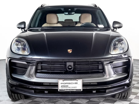 Certified 2023 Porsche Macan Turbo image 7