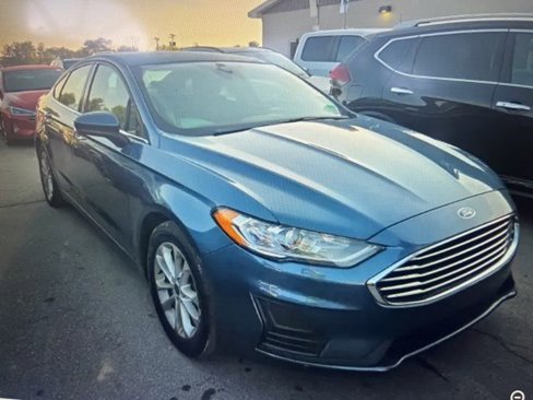 Used 2019 Ford Fusion SE image 6