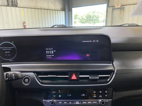 Used 2024 Kia Seltos SX w/ SX Sunroof Package image 39