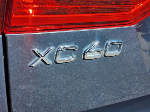 Certified 2023 Volvo XC60 T8 Plus image 16