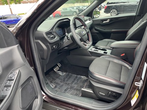 Used 2023 Ford Escape ST-Line Select w/ Tech Pack #1 image 9