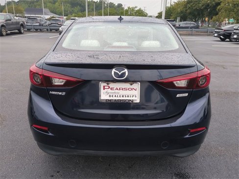 Used 2017 MAZDA MAZDA3 Grand Touring image 5