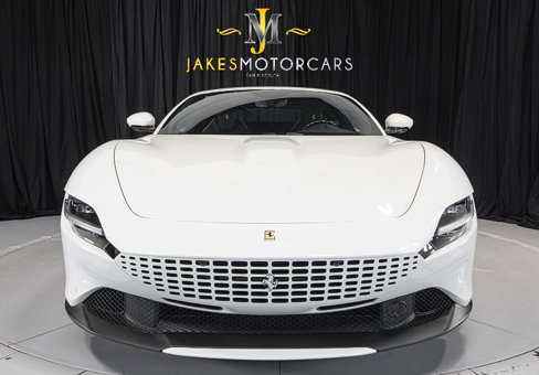 Used 2022 Ferrari Roma image 17