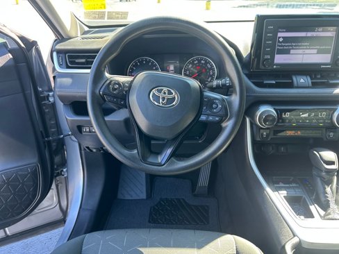 Certified 2021 Toyota RAV4 XLE image 21