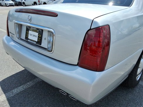Used 2003 Cadillac De Ville Limousine image 16