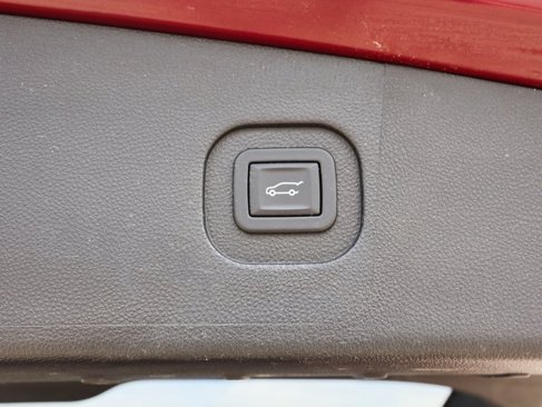 Used 2017 GMC Terrain SLT w/ Open Road Package image 10