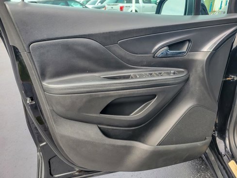 Used 2018 Buick Encore Preferred image 17