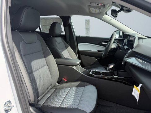 New 2025 Chevrolet Trax LT image 15