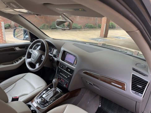 Used 2012 Audi Q5 3.2 Prestige w/ Prestige Pkg image 31
