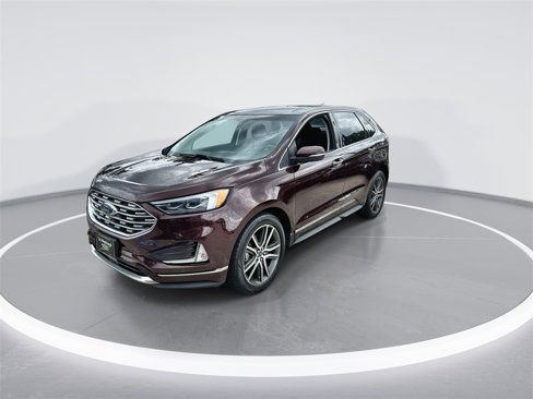 Used 2019 Ford Edge Titanium w/ Equipment Group 301A image 4
