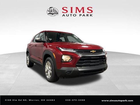 Used 2021 Chevrolet TrailBlazer LS image 1
