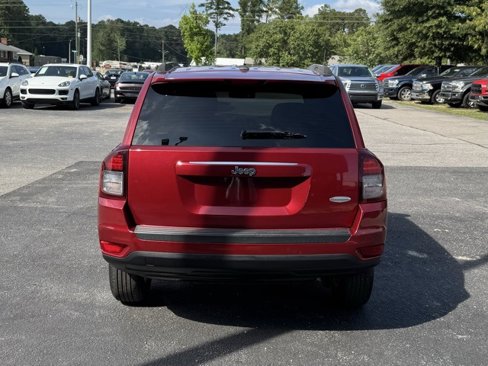 Used 2017 Jeep Compass Latitude image 6