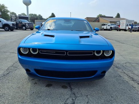 Used 2023 Dodge Challenger SXT image 8
