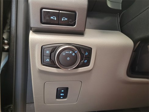 Used 2017 Ford F150 XLT w/ Equipment Group 302A Luxury image 25