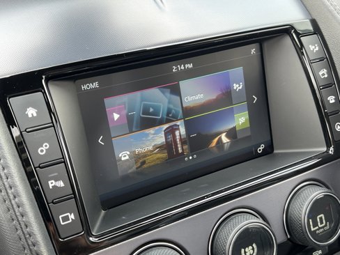 Used 2018 Jaguar F-TYPE Convertible image 16
