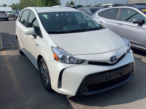 Used 2015 Toyota Prius V Four image 3
