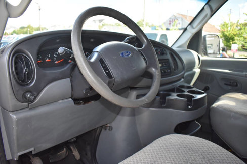 Used 2008 Ford E-150 and Econoline 150 Wagon image 16