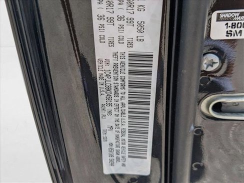 Used 2019 Jeep Cherokee Latitude w/ Popular Appearance Group image 23