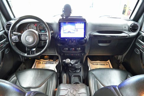 Used 2015 Jeep Wrangler Unlimited Sahara image 19