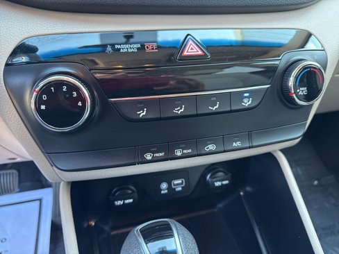 Used 2017 Hyundai Tucson SE image 25