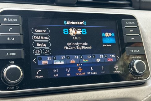Used 2022 Nissan Versa SV w/ Trunk Package image 21