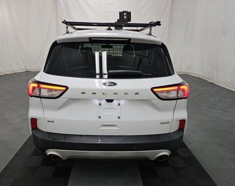 Used 2020 Ford Escape SE image 6