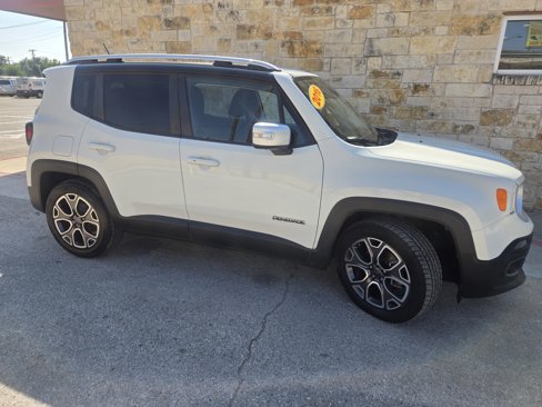 Used 2016 Jeep Renegade Limited image 19