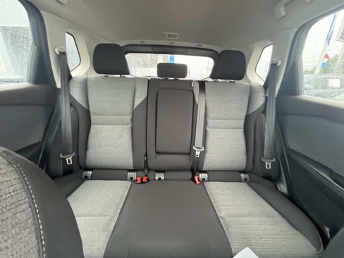 Used 2021 Nissan Rogue S image 28