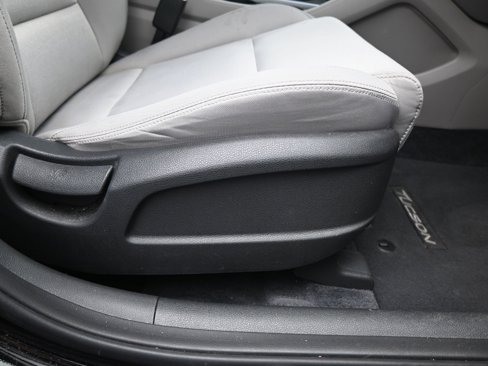 Used 2016 Hyundai Tucson Sport image 16