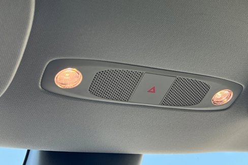 Used 2021 Tesla Model Y Performance image 23