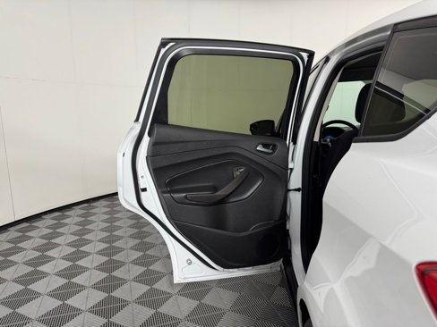 Used 2017 Ford C-MAX Energi SE w/ Equipment Group 401A image 28